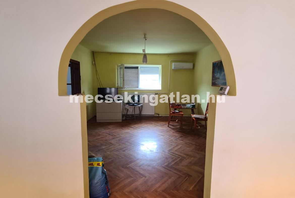 Pellérden eladó családi ház