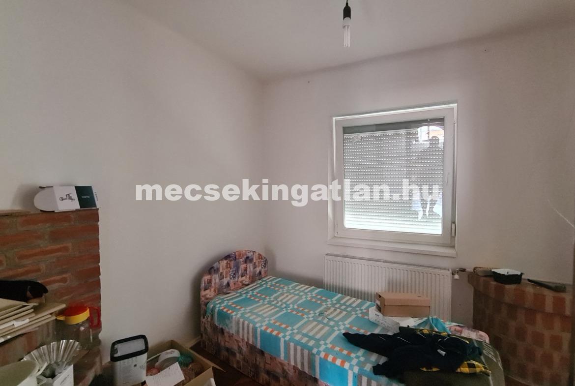 Pellérden eladó családi ház