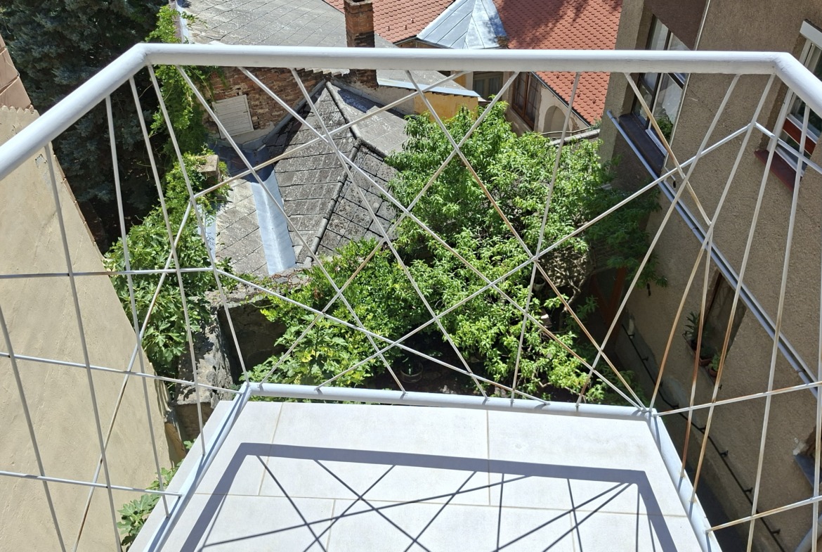 Pécs, Papnövelde utcában igényes lakás albérletbe kiadó