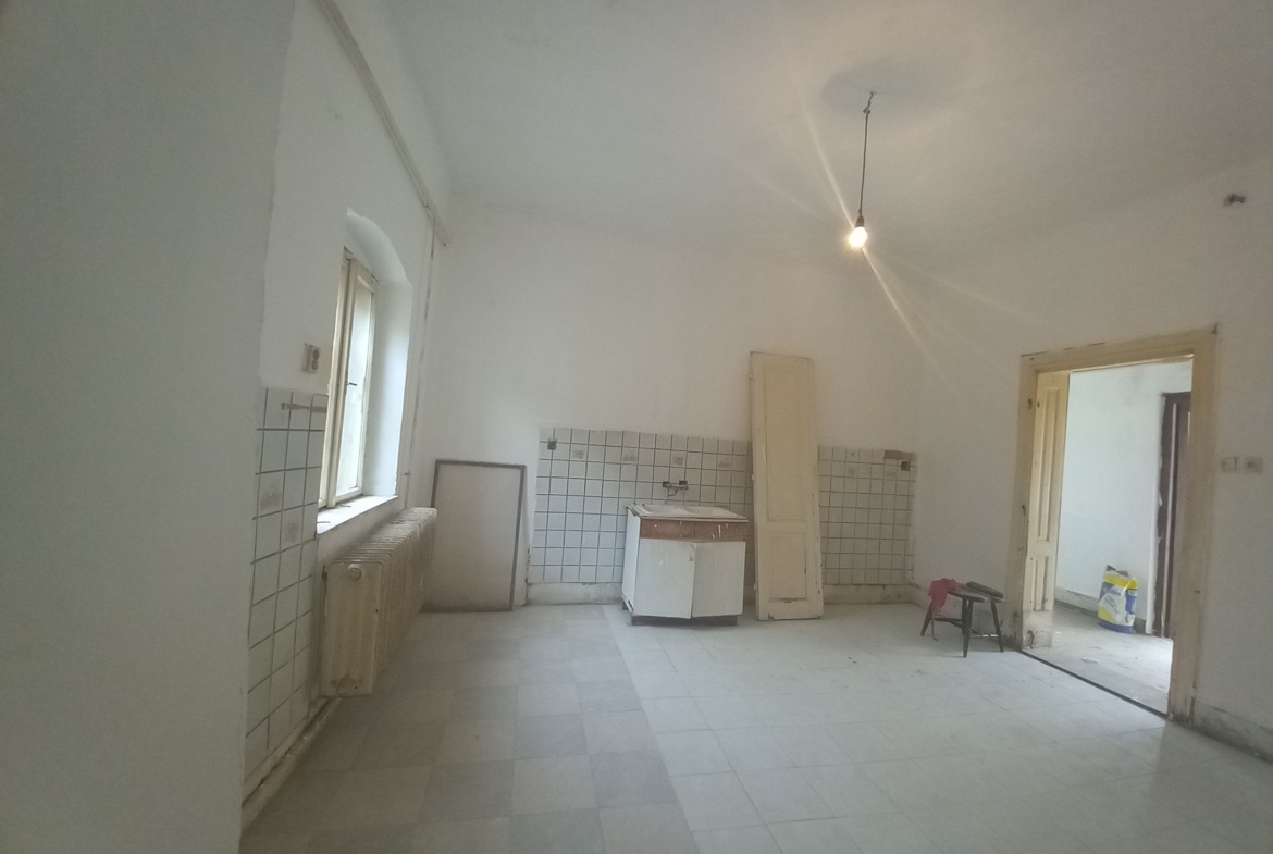 Pécstől 30 km távolságra Rózsafán eladó családi ház!