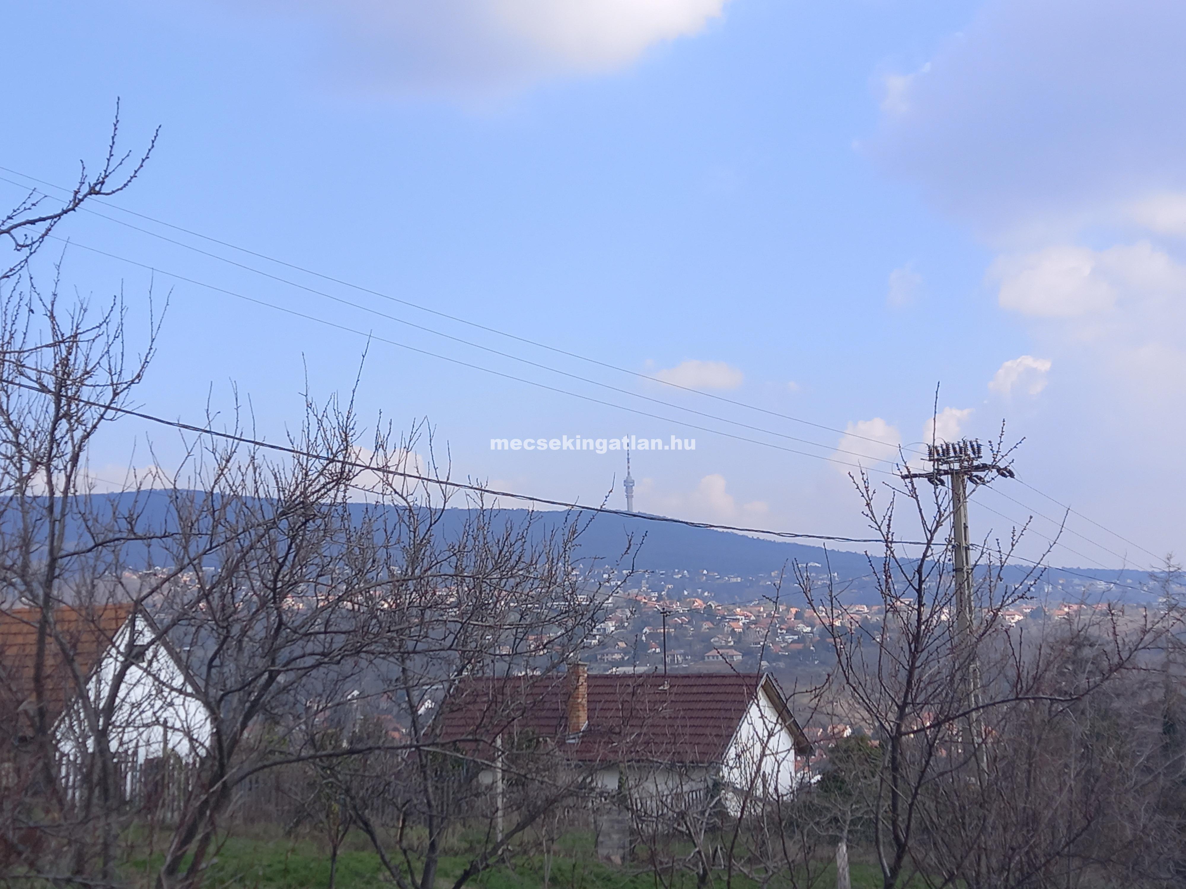 A Mecsek oldalában – a Sáska -dűlőben örökpanorámás ingatlan eladó!