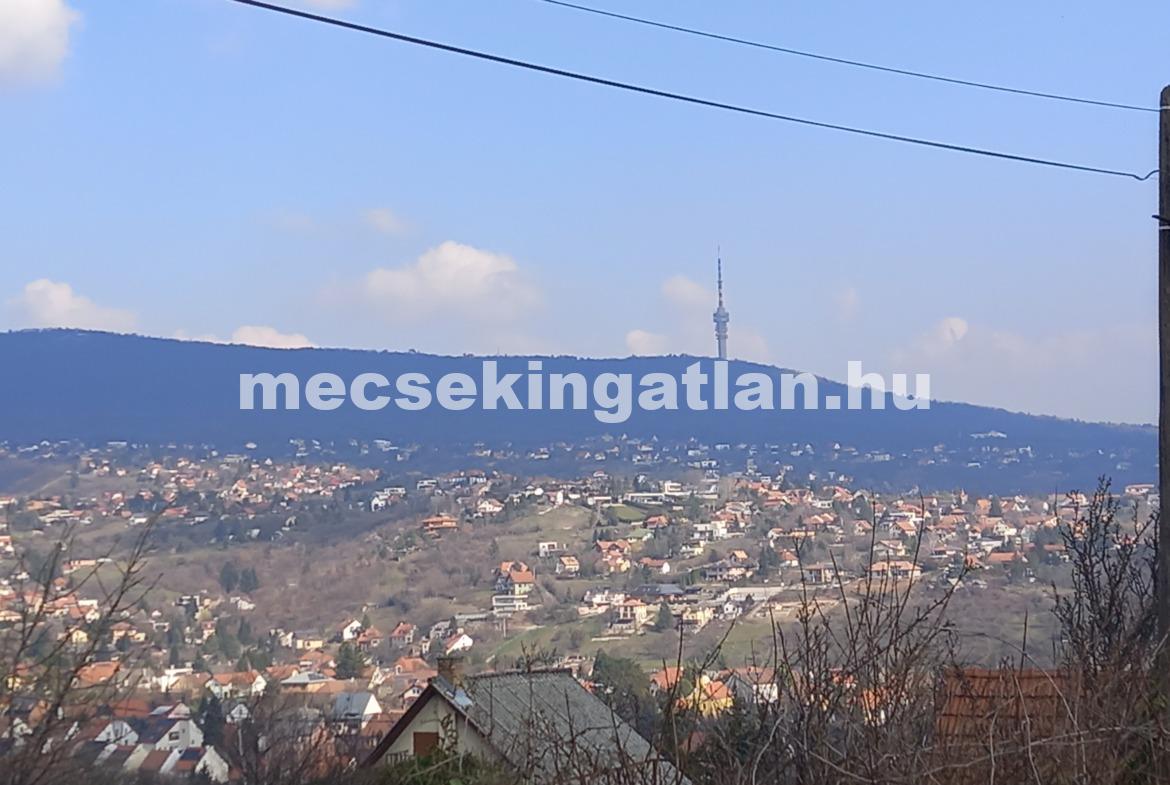 A Mecsek oldalában – a Sáska -dűlőben örökpanorámás ingatlan eladó!