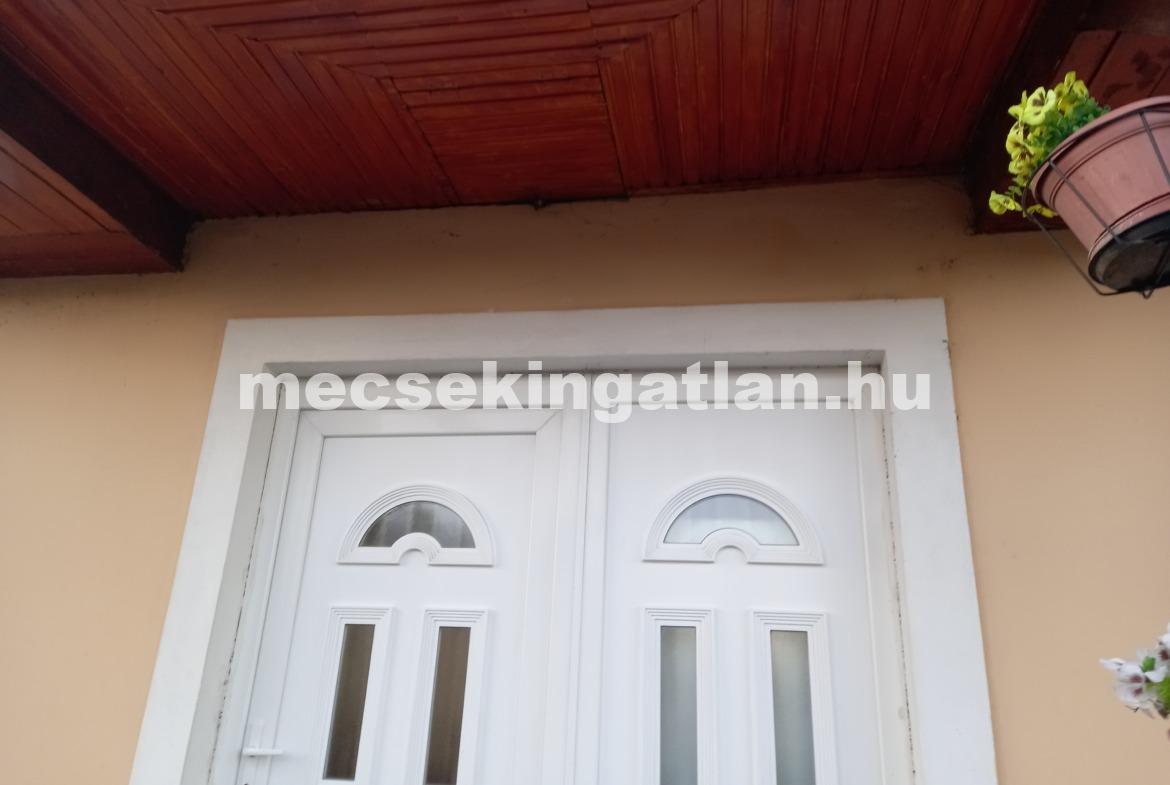 Szentlőrincen egyszintes ingatlan eladó!