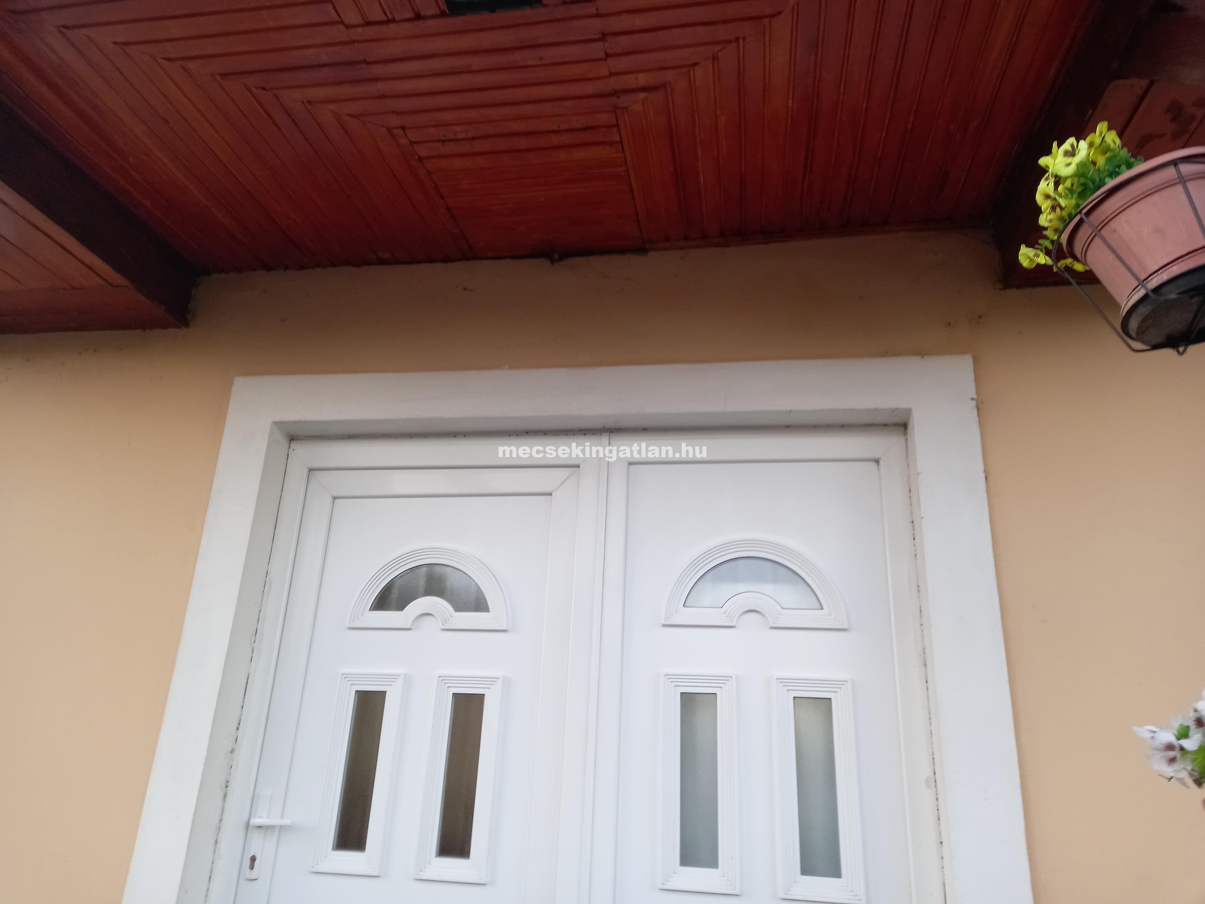 Szentlőrincen egyszintes ingatlan eladó!