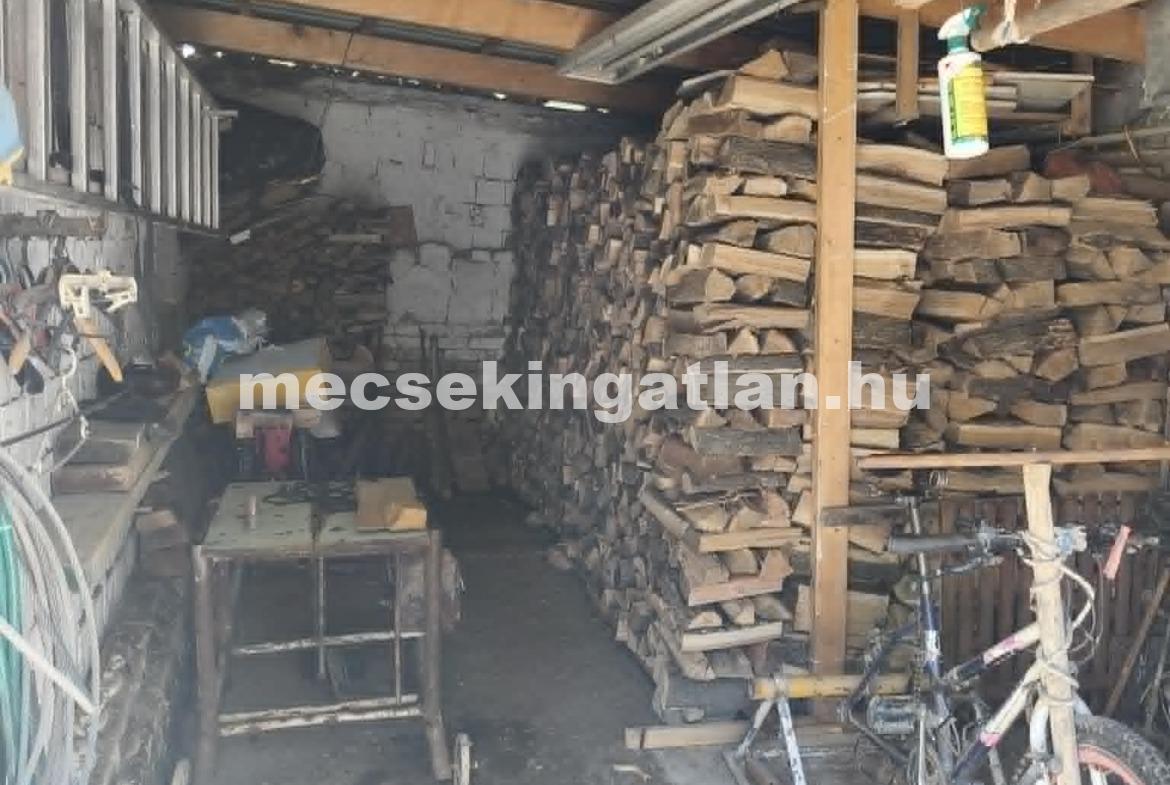 Gyódon családi ház TULAJDONJOGA eladó!