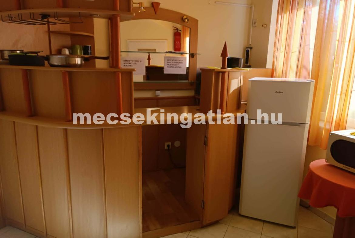 Kiadó önálló bérlemény Pécsett az Egyetemvárosban- ATLÉTA utcában 6 lakásos apartmanházban