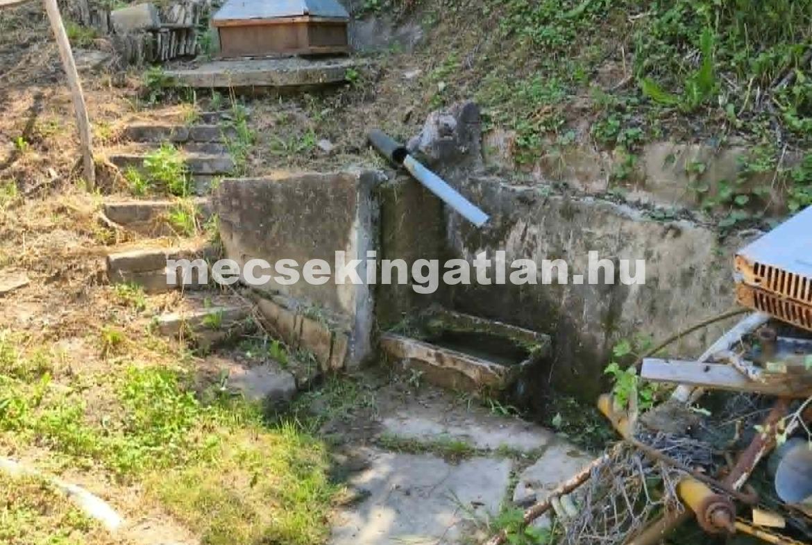 Gyódon családi ház TULAJDONJOGA eladó!