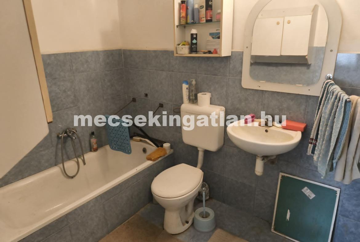 Gyódon családi ház TULAJDONJOGA eladó!