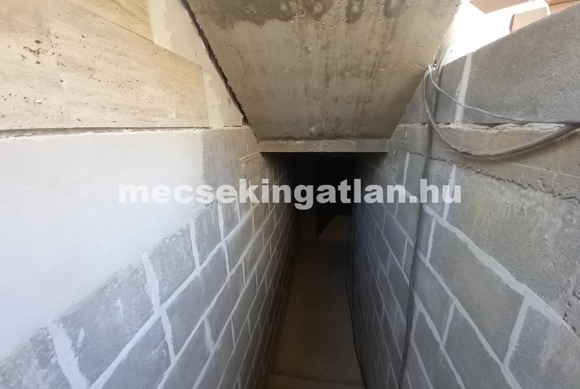 Luxus a Mecsek oldalon utolsó szabad lakás a Surányi úton!