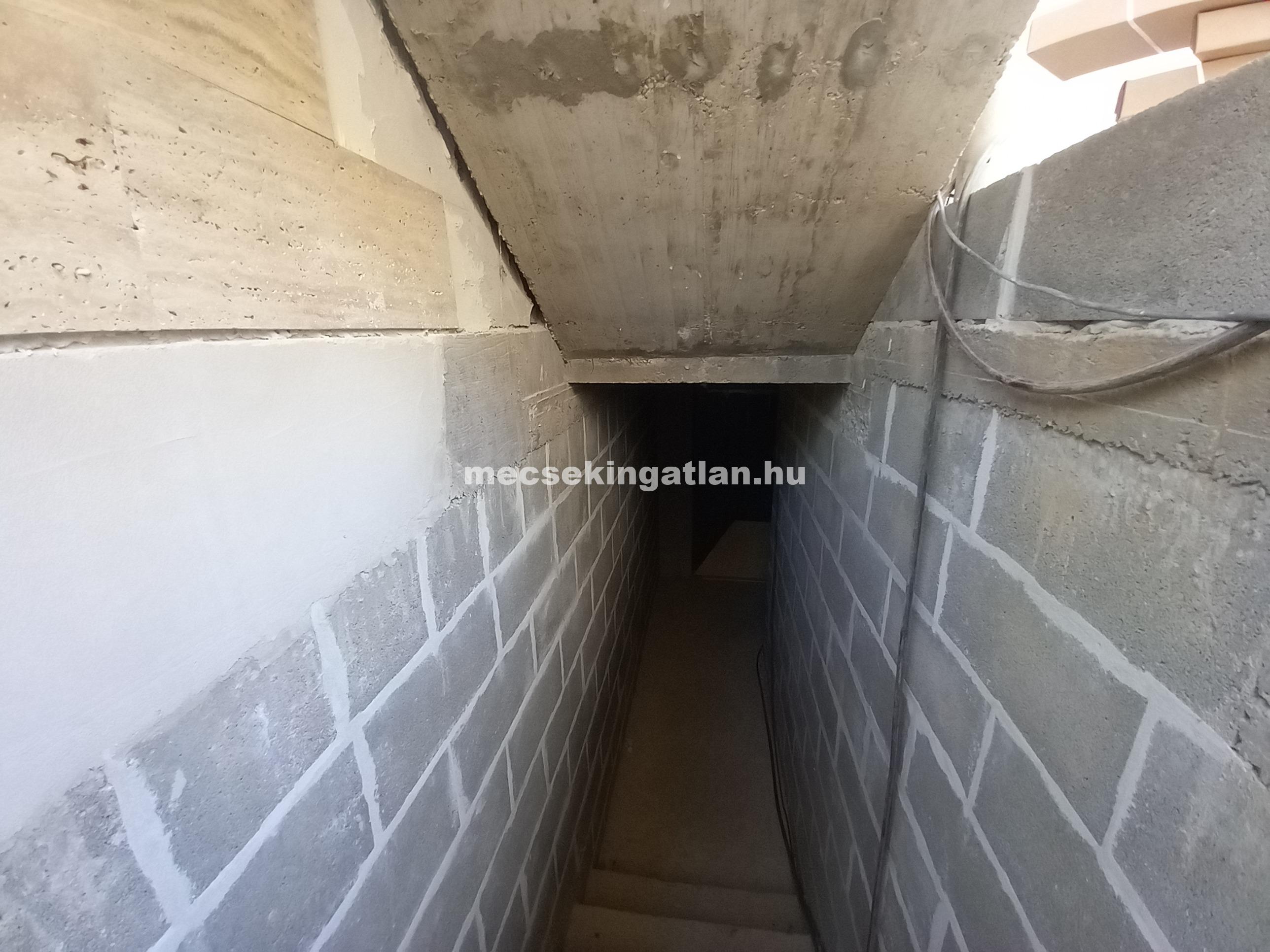 Luxus a Mecsek oldalon utolsó szabad lakás a Surányi úton!