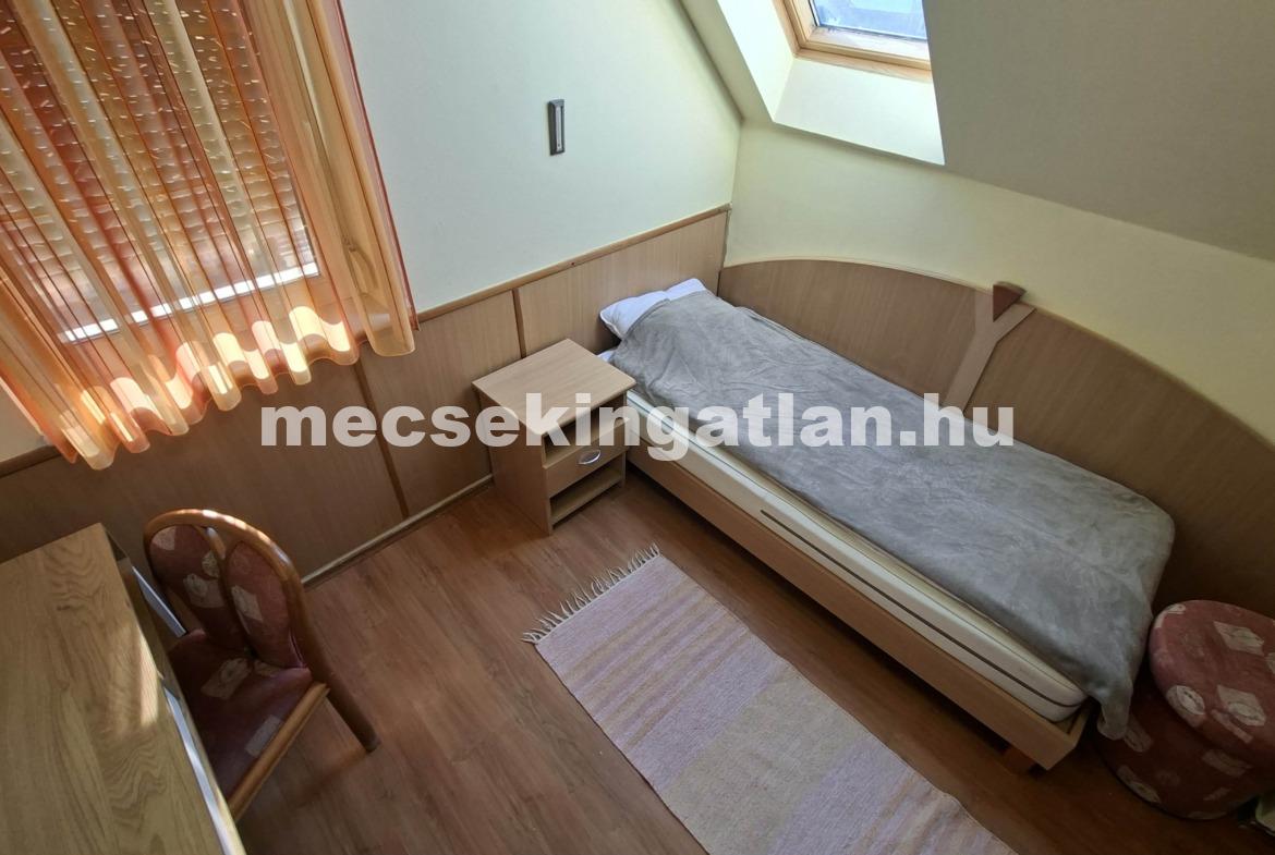Kiadó önálló bérlemény Pécsett az Egyetemvárosban- ATLÉTA utcában 6 lakásos apartmanházban