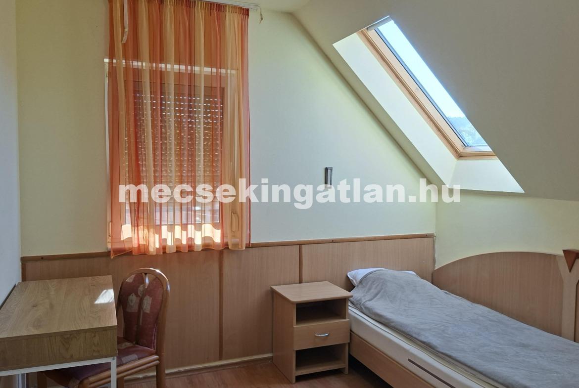 Kiadó önálló bérlemény Pécsett az Egyetemvárosban- ATLÉTA utcában 6 lakásos apartmanházban