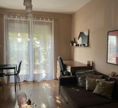 kiad&oacute; ingatlan t&eacute;rk&eacute;p P&eacute;cs