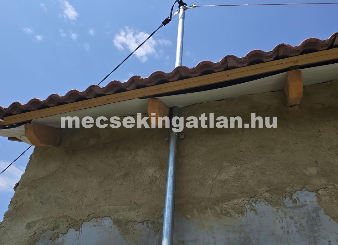 Gerdén félkész állapotú családi ház eladó!