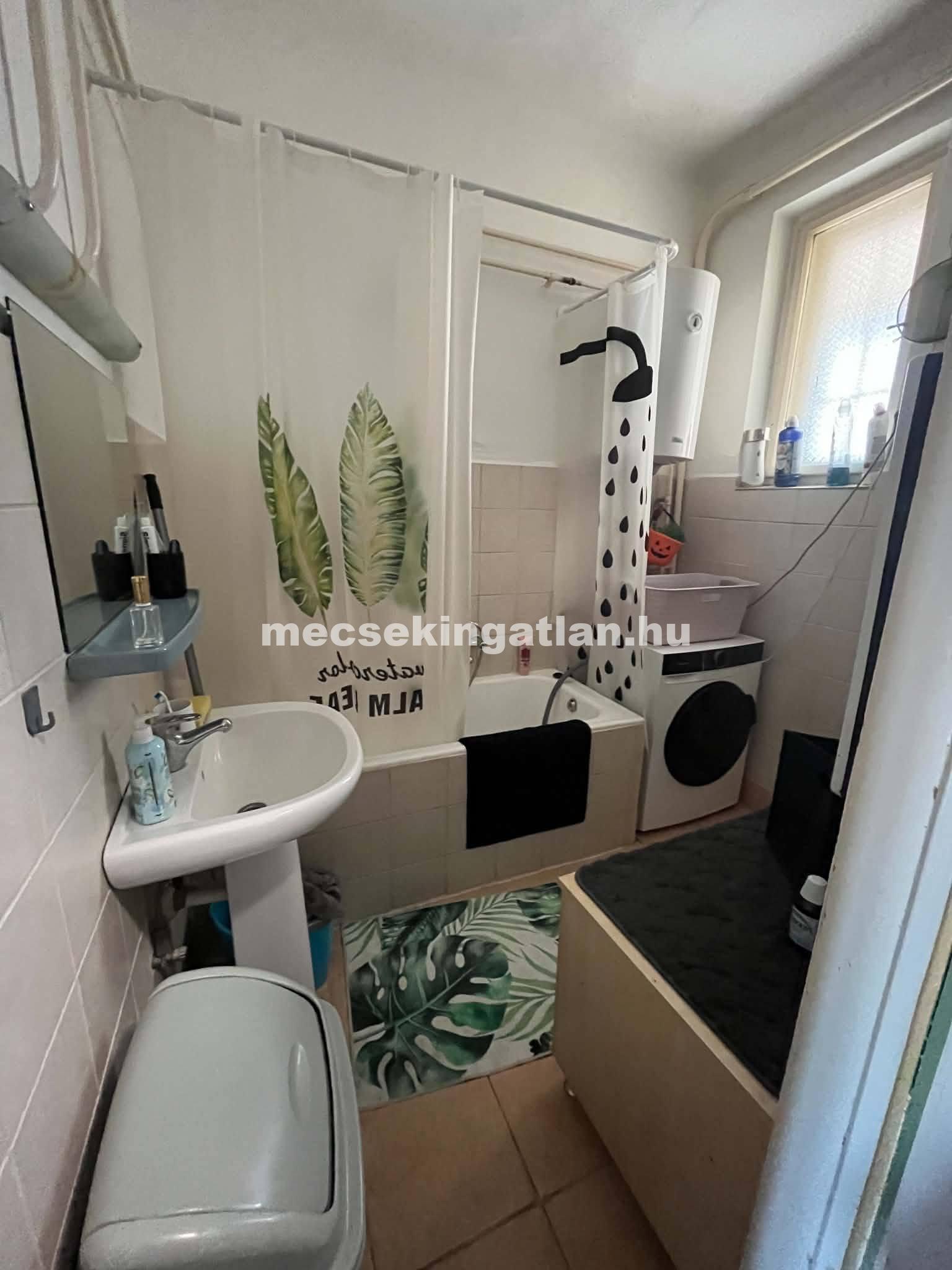Pécs, Apáca utcában kiadó felújított – igényes téglalakás -klímás