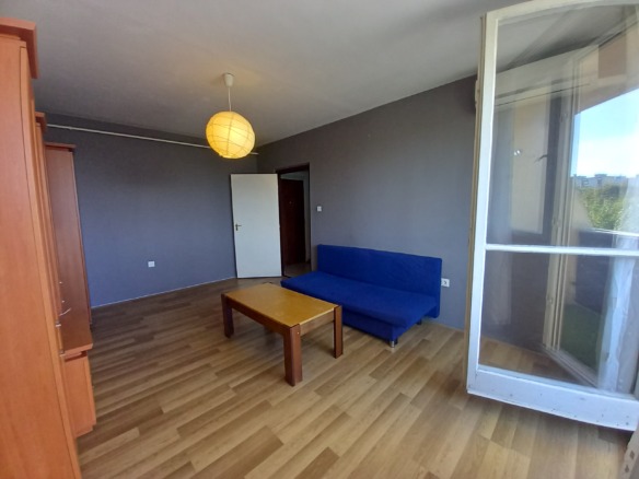ingatlan p&eacute;cs kiad&oacute; elad&oacute; lak&aacute;s alb&eacute;rletek p&eacute;cs